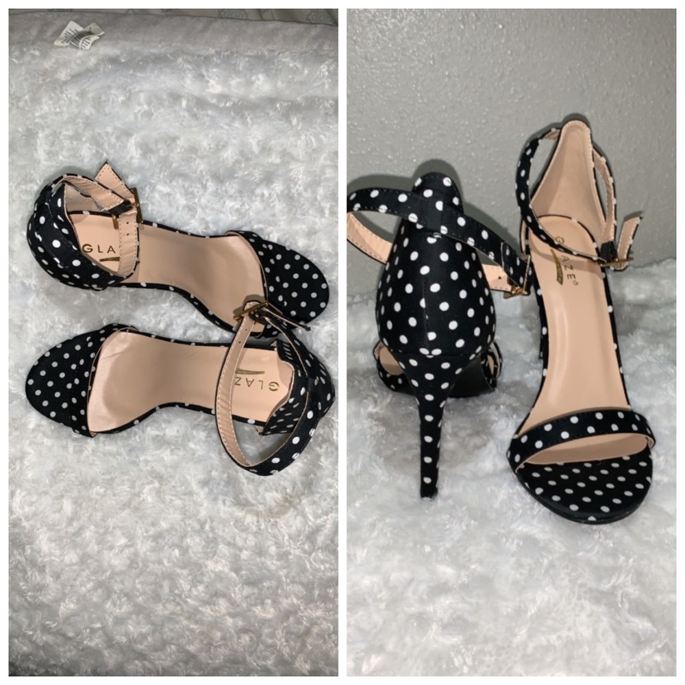 New✨ Black and white polka dot high heels.